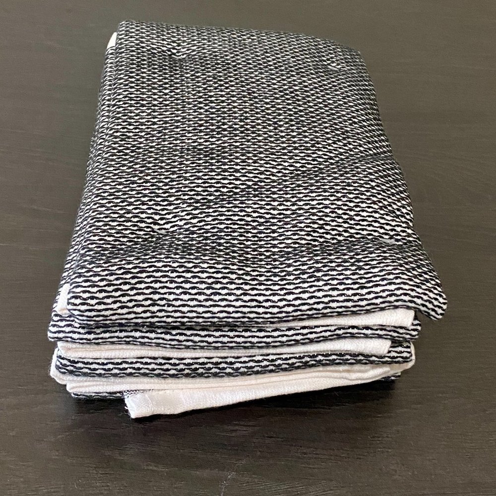 Kitchen Towels - Bed Bath Beyond - Black/White - Set of 4 - 30" x 20"